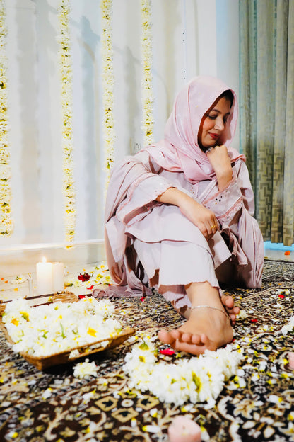 Aaina | عائنہ