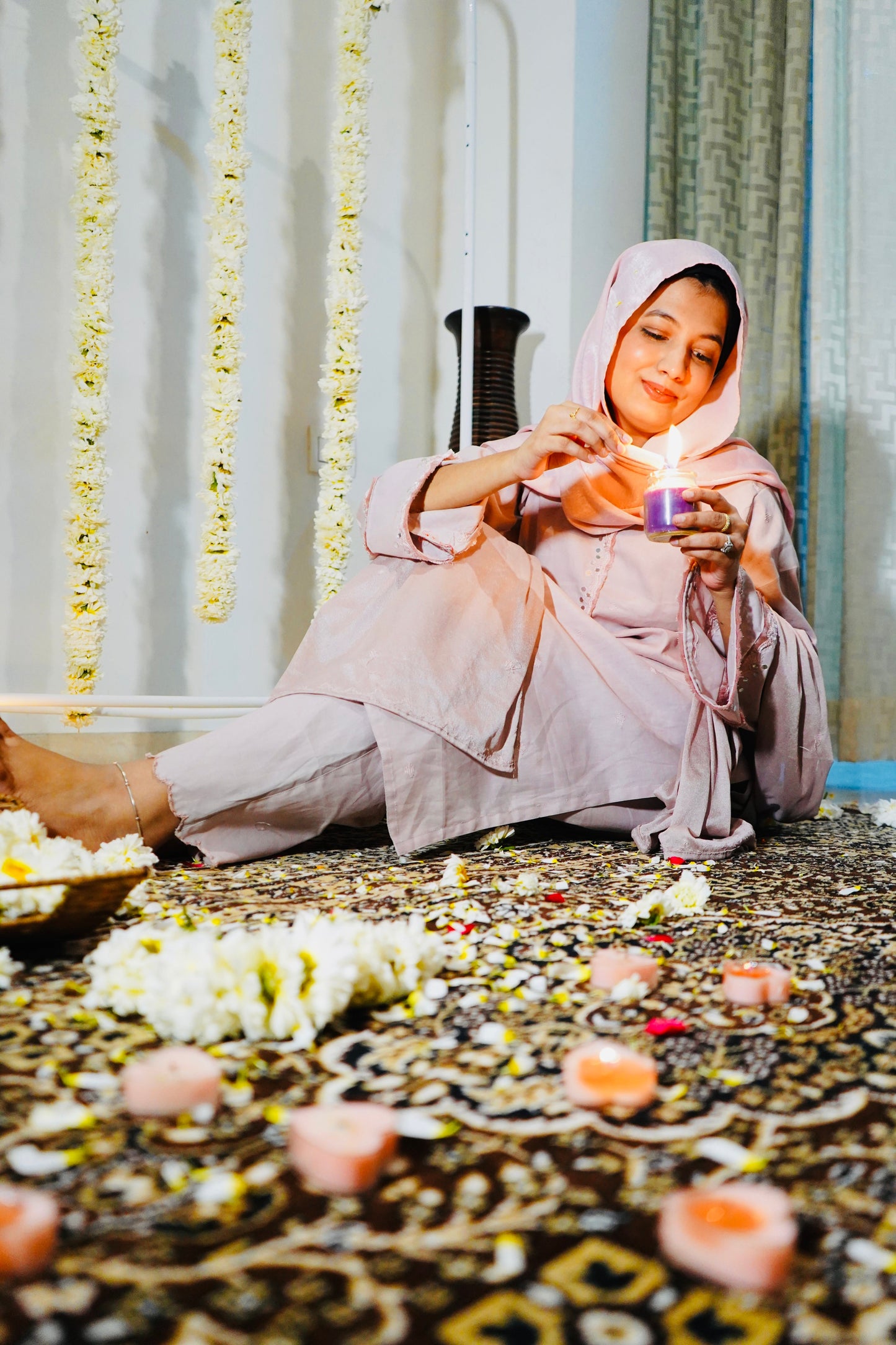 Aaina | عائنہ