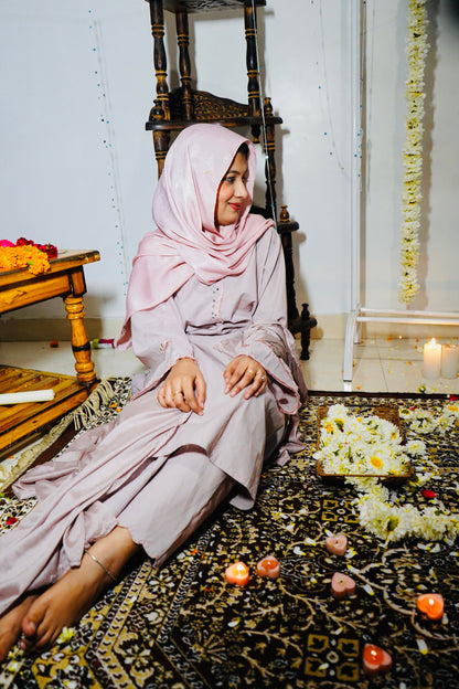 Aaina | عائنہ