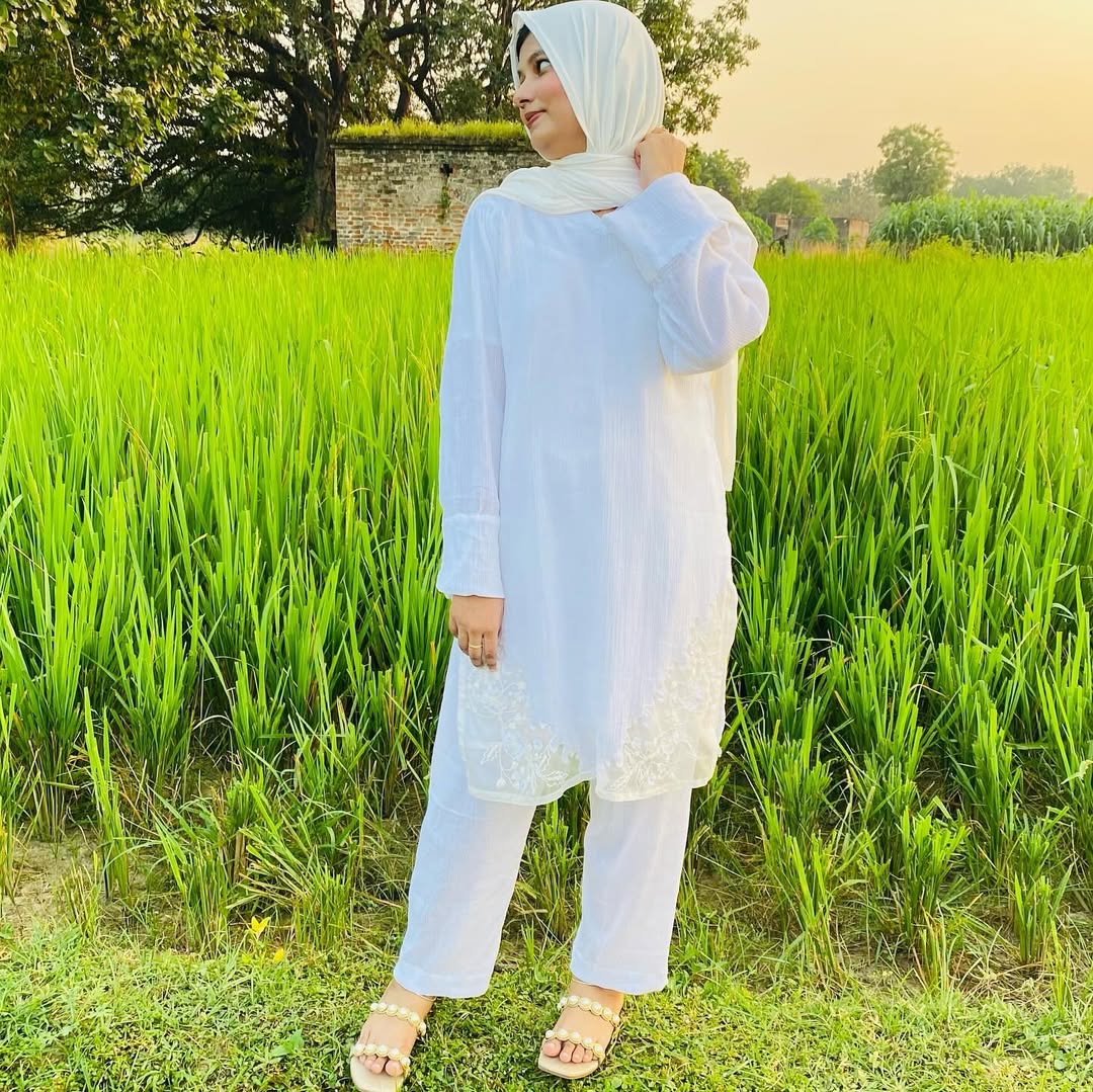 Zari | زری